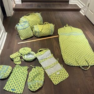 Vera Bradley 10 pc set, totes and garment bag, citrus elephant pattern